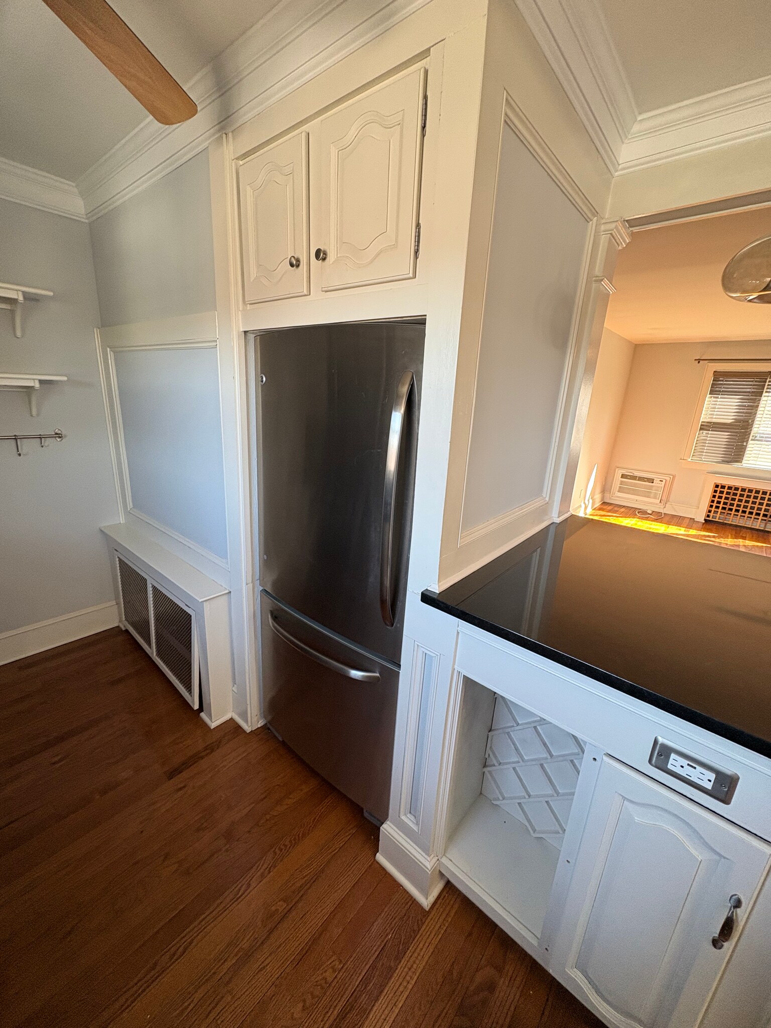 Building Photo - 12 Wedgewood Dr