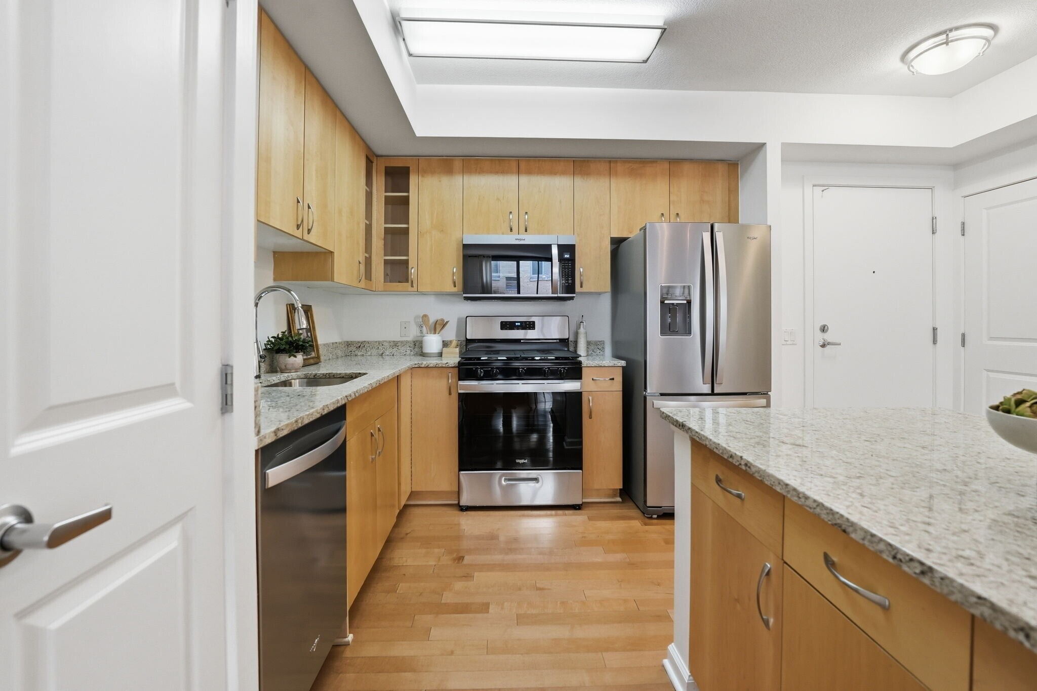 Building Photo - 440 L St NW