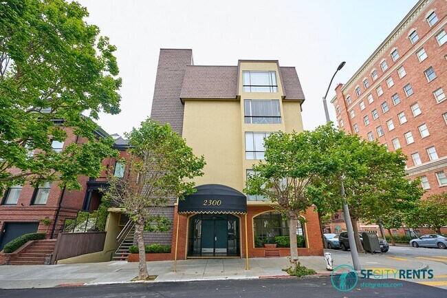 Building Photo - Pacific Heights: Studio w/ Sleeping Alcove, Dining Area, & Laundry Onsite