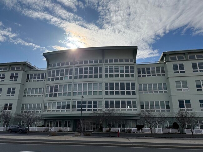 Building Photo - 10 Ocean Ave