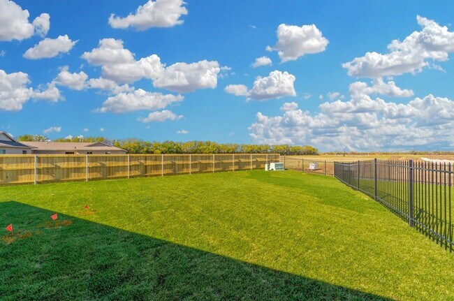 Building Photo - 2331 Spring Hill Ct-