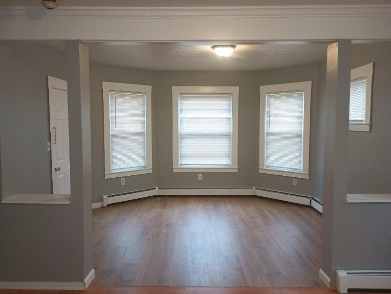 Building Photo - 102 1st Ave