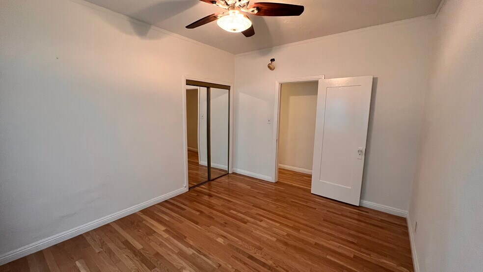 Bedroom 2 - 714 N Edinburgh Ave