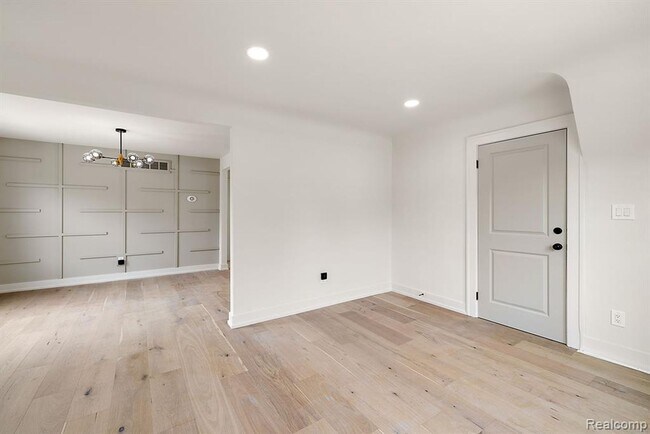 Building Photo - 308-310 East Harry Ave