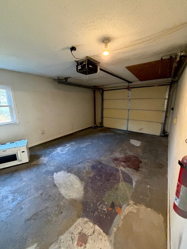 Building Photo - 1428 Grandview Dr