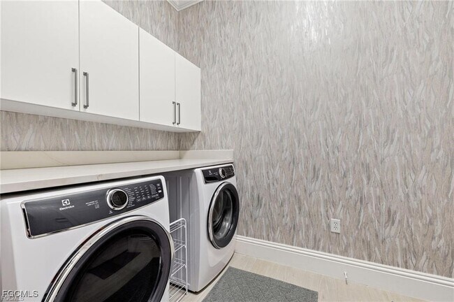 Building Photo - 5614 Whispering Willow Way