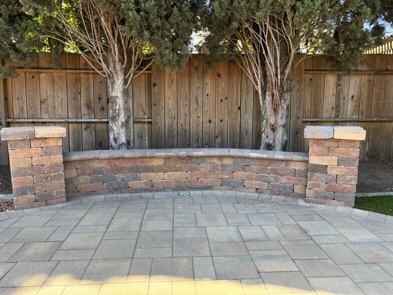 Building Photo - 6723 Altiplano Way