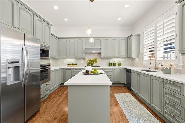 Building Photo - 2317 St Davids Square