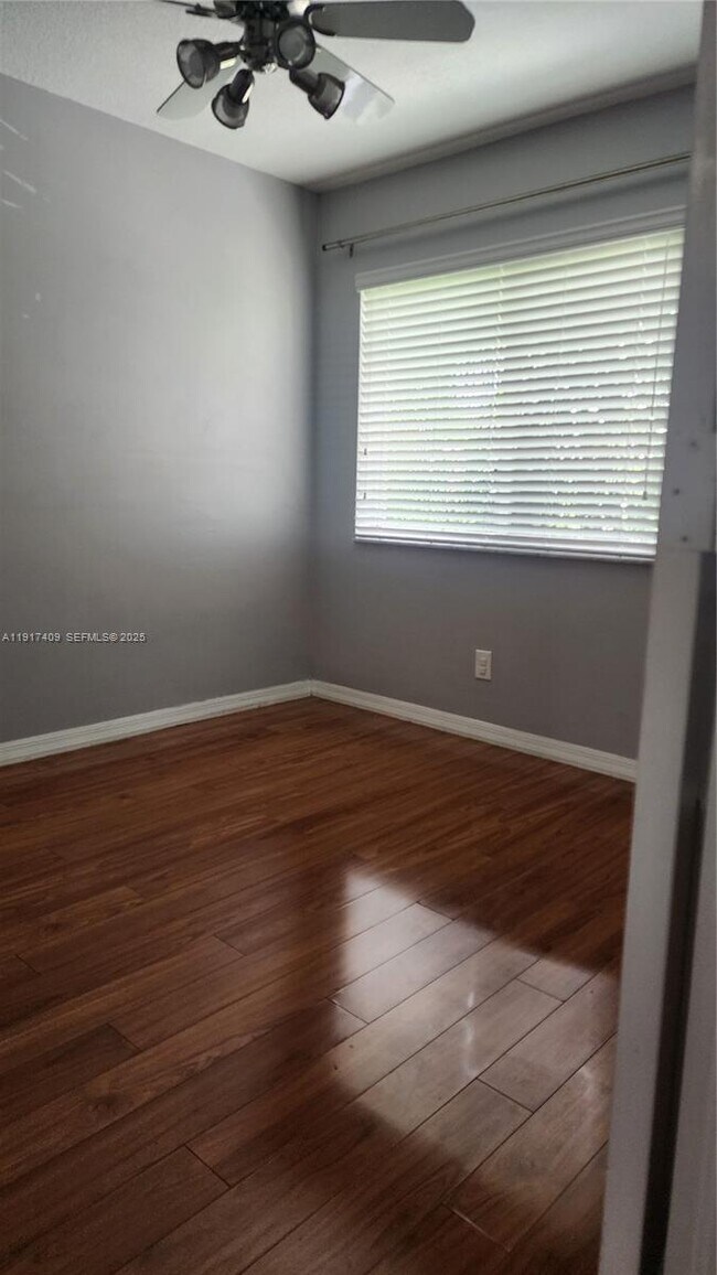 Building Photo - 20886 NW 2nd St