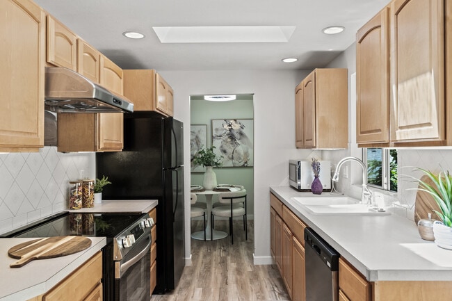 Primary Photo - 13726 SE 24th St