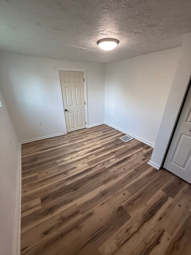 Building Photo - **4 Bedroom Home for Rent – Fully Renovated in Trinity School District – $2,200/month**