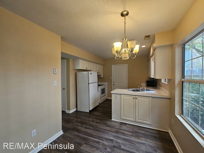 Building Photo - 3 br, 2.5 bath House - 719 Emerald Court