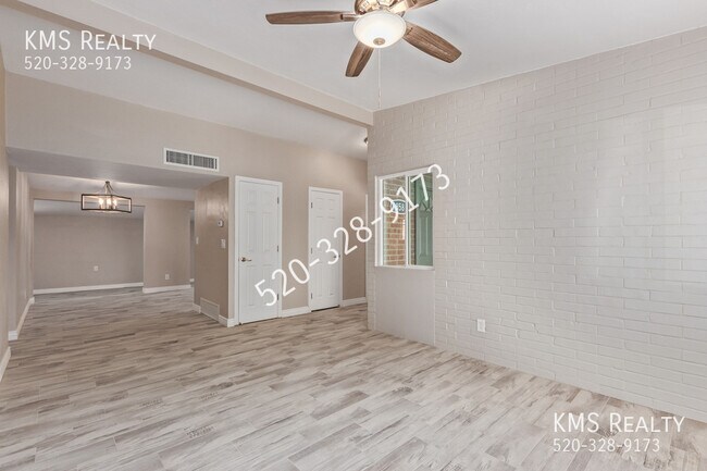 Building Photo - 858 W Virginia-