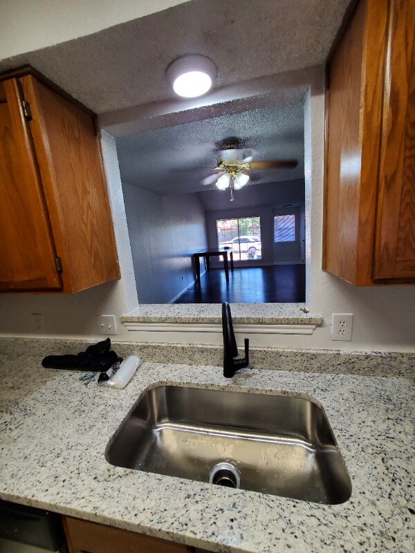 Building Photo - 310 Bluegrass Ln