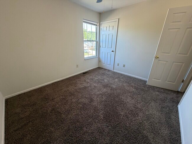 Building Photo - 1413 N Frideriki Dr