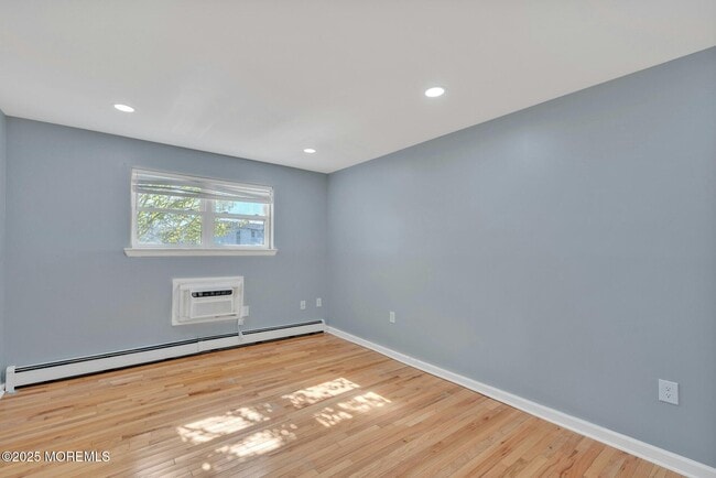 Building Photo - 75 Wharfside Dr