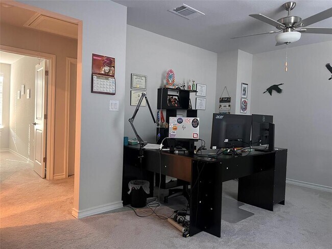 Building Photo - 1610 Purple Martin Dr