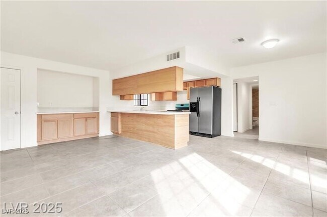 Building Photo - 4131 Gannet Cir