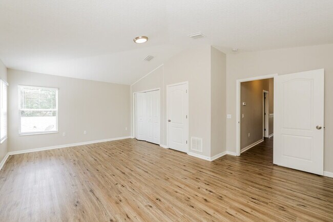 Building Photo - 12661 Evington Point Dr