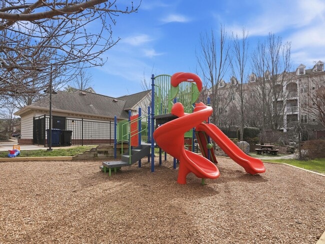 Building Photo - 4667 Longstreet Ln