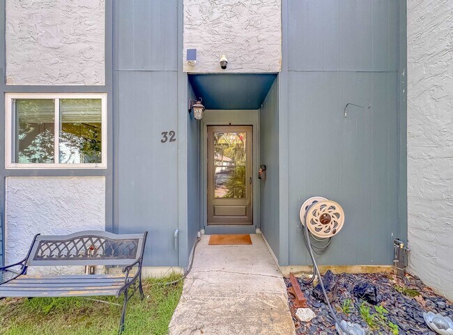 Building Photo - 2949 N Shamrock St