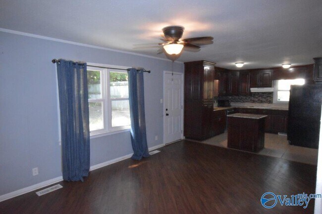 Building Photo - 4624 Daugette Dr NW