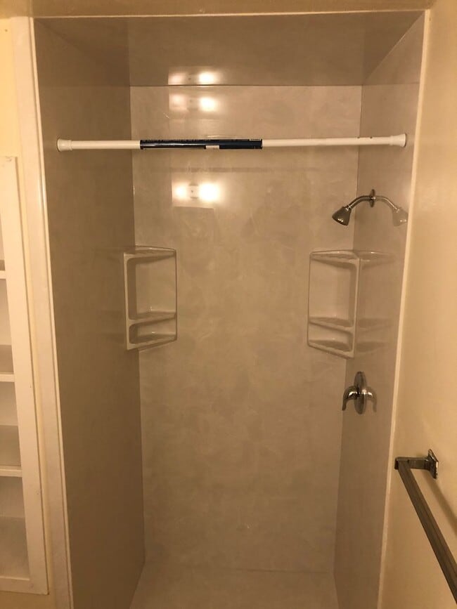 Building Photo - stbo01