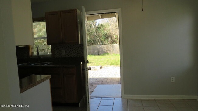 Building Photo - 3412 Brockway Rd