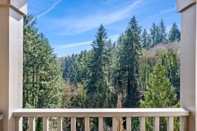 Building Photo - Freshly Remodeled Stunner Perched on the H...