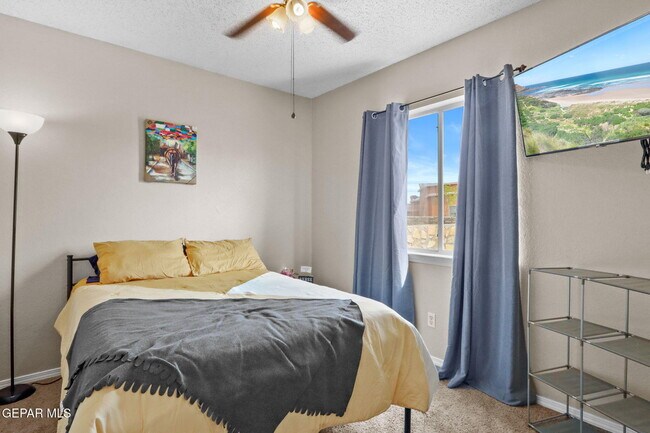 Building Photo - 11556 Tony Ponce Dr