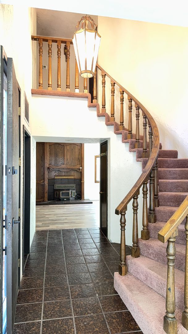 Building Photo - 4 Bed 2.5 Bath House with yard in McLaren Ranch