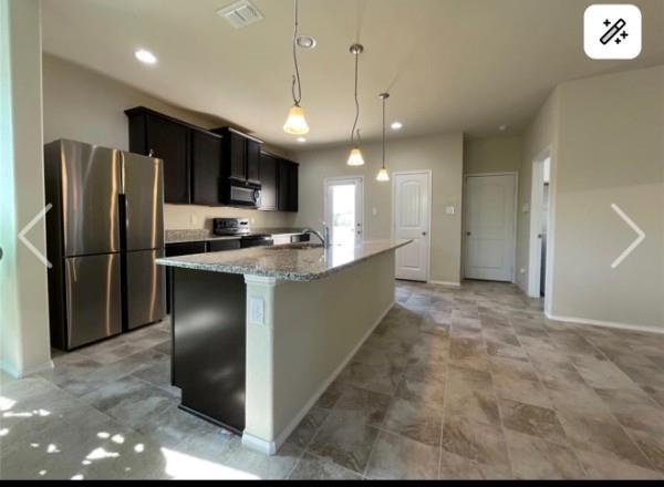 Building Photo - 1005 Holly Anne Ln