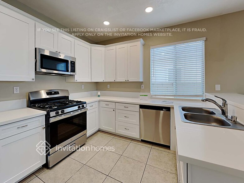 Building Photo - 15599 Gulfstream Ave
