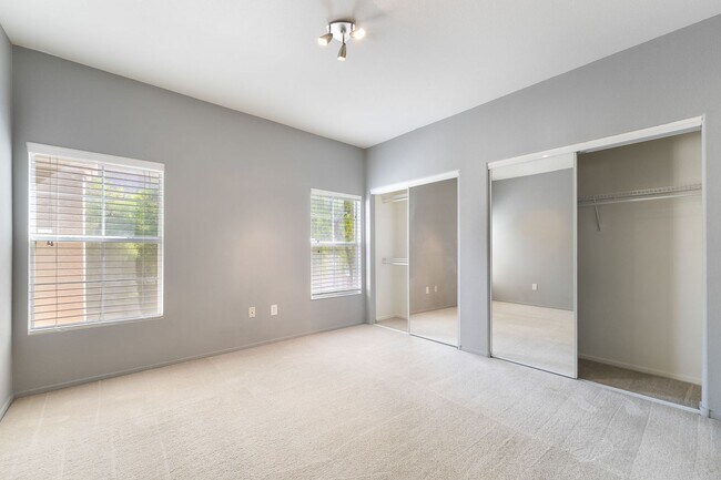 Building Photo - Remodeled 2-Bed, 2-Bath Second-Floor Unit ...