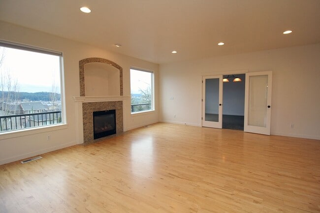 Building Photo - 15128 SE Nia Dr