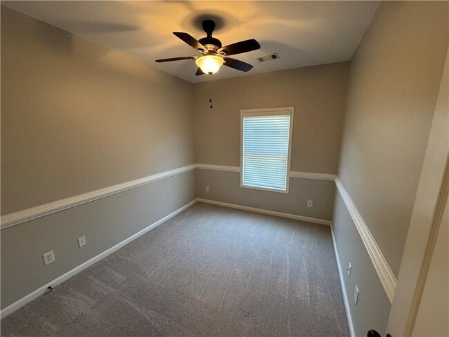 Building Photo - 5055 Hastings Terrace