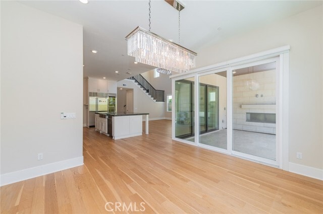 Building Photo - 60 Ray