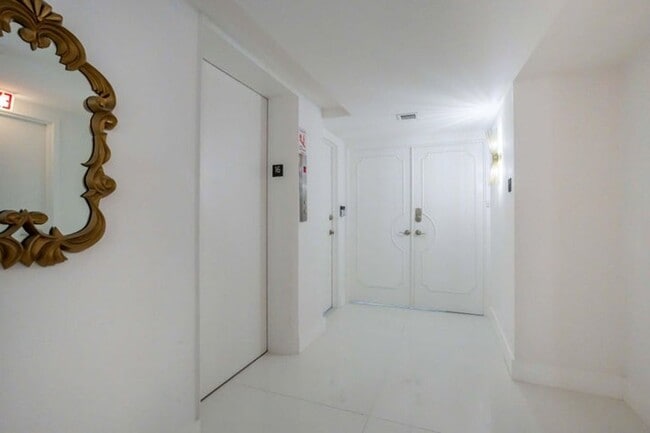 Building Photo - 1200 S Ocean Blvd