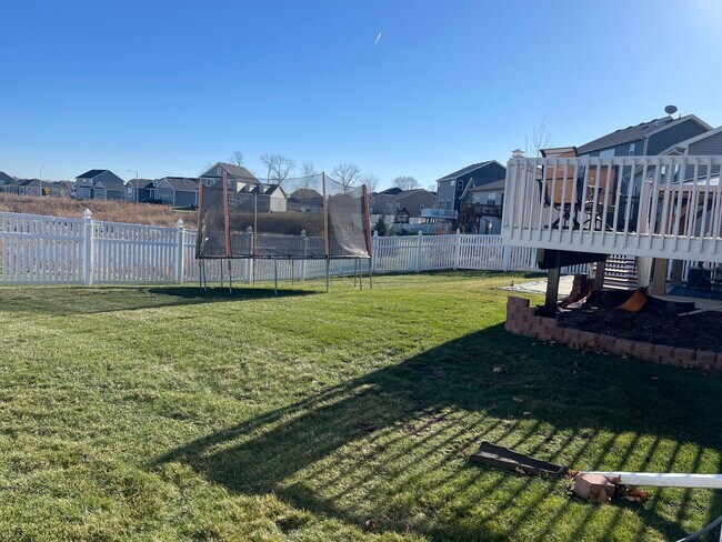 Building Photo - 113 Alton Dr