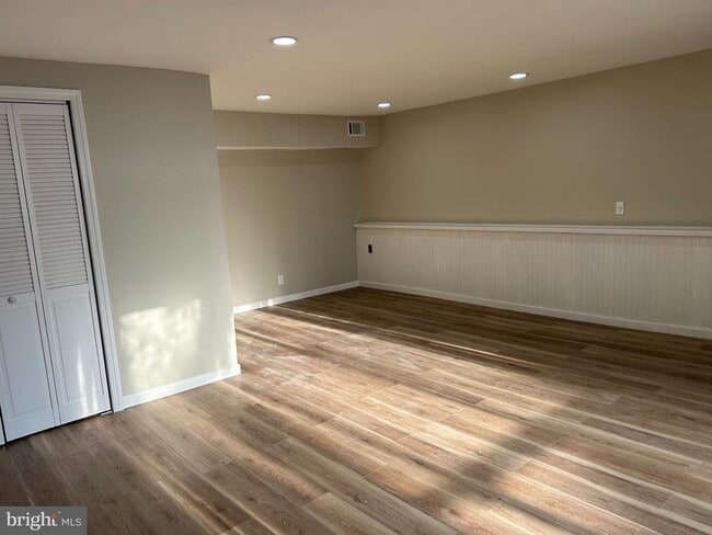 Building Photo - 1617 Bryant Rd