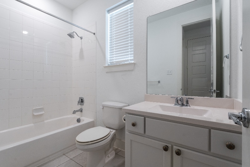 Building Photo - 2521 Elm Pl