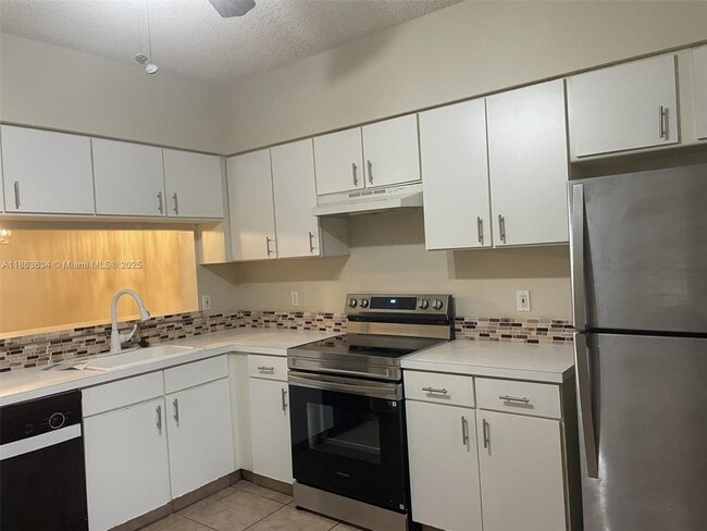 Building Photo - 145 SW 96th Terrace