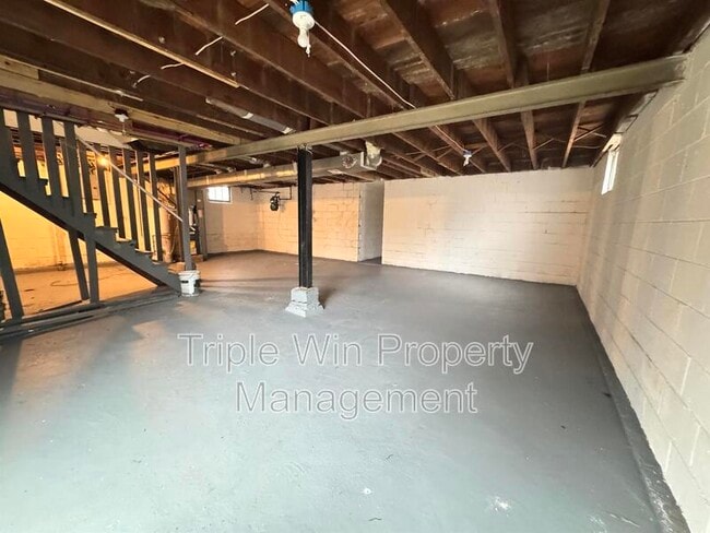 Building Photo - 3110 Calvert Ave