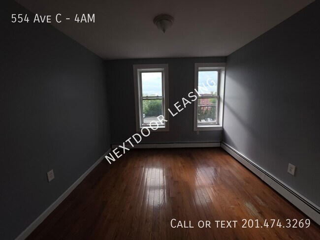 Building Photo - 554 Avenue C