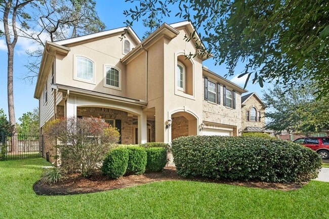 Building Photo - 10 Pintuck Pl