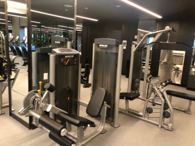 Building Photo - 52 - 10 Center Blvd