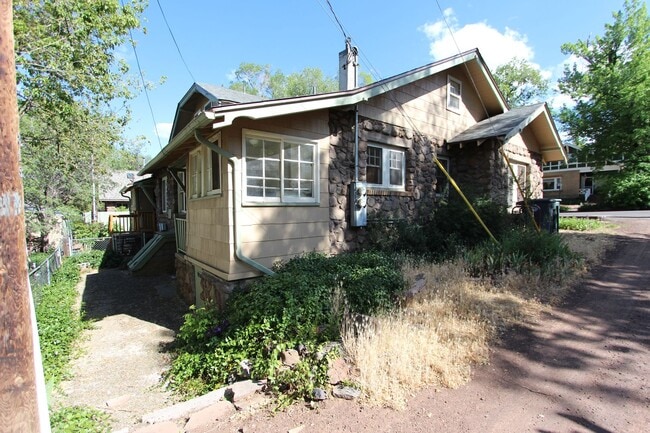 Building Photo - Charming 3BR Home Downtown | Hardwood Floors + In-Unit Washer/Dryer