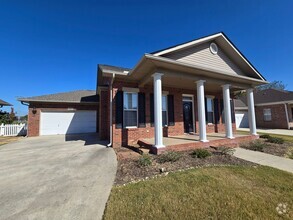 Building Photo - 3 Bed / 2 Bath Hampton Cove/ Owens Cross R...