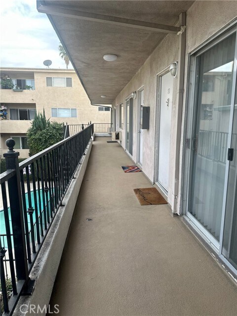 Building Photo - 4533 Colbath Ave