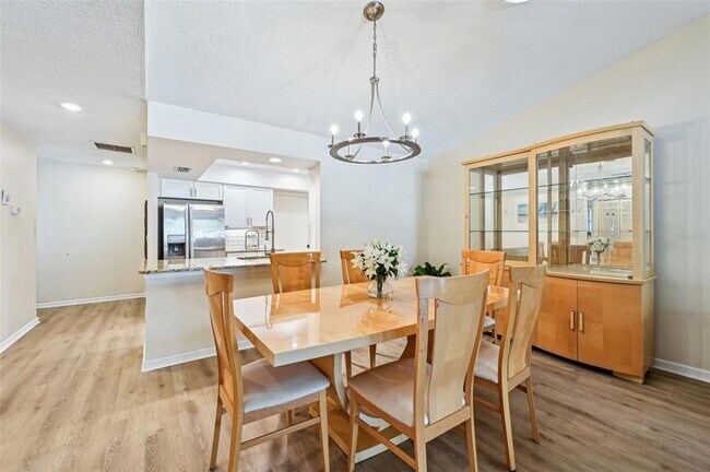 Building Photo - 7245 Wood Creek Dr